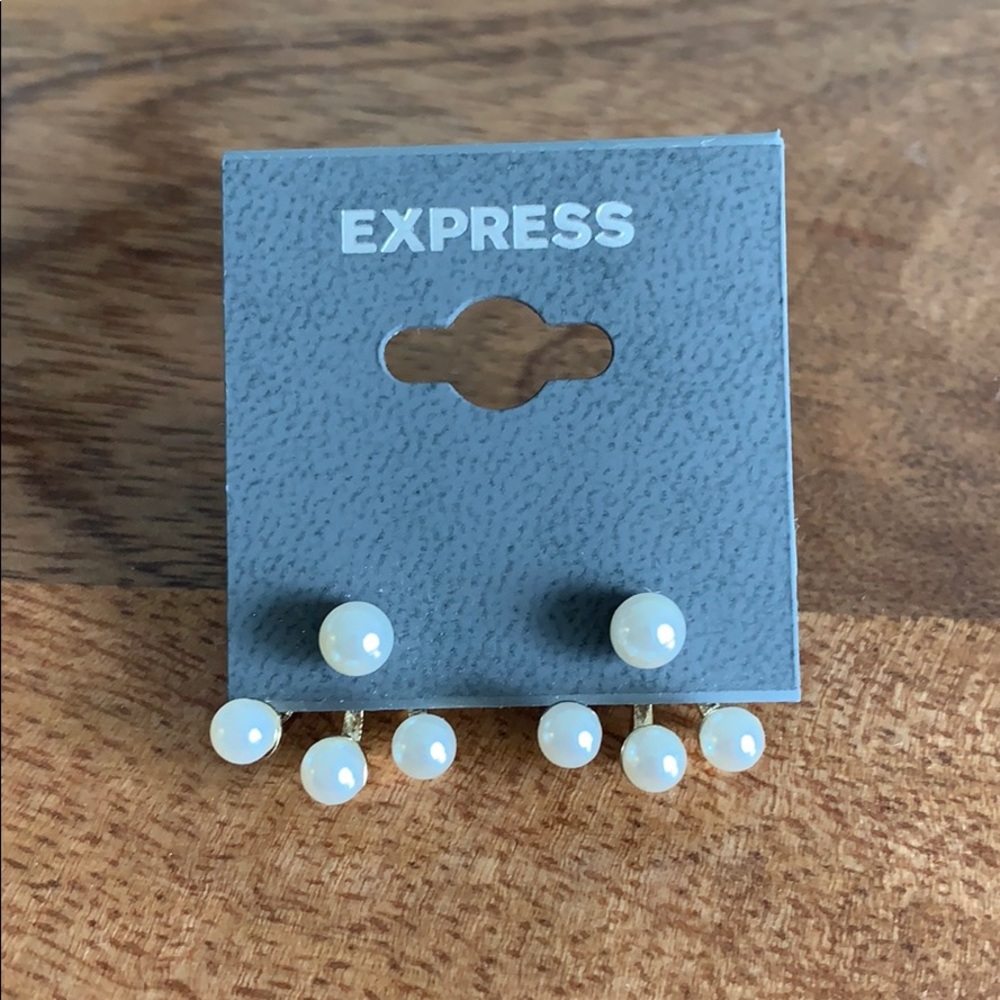 Pearl earrings